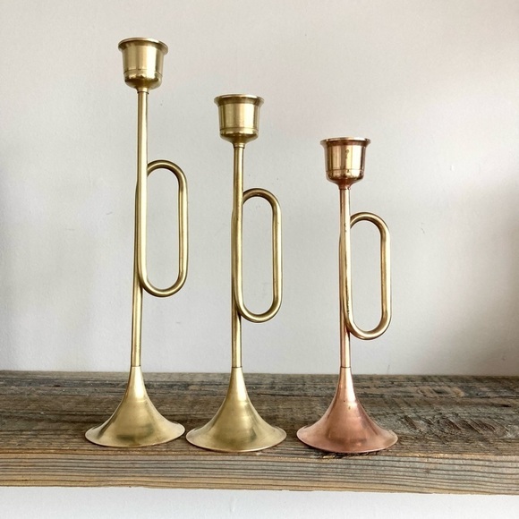 Brass bugle horn candlesticks - Picture 1 of 5
